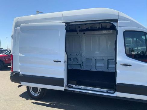 Certified 2025 Ford Transit 250 148 High Roof RWD image 10