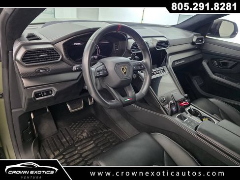 Used 2024 Lamborghini Urus Performante AWD/4WD image 21