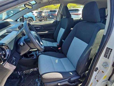 Used 2015 Toyota Prius C Two FWD image 16