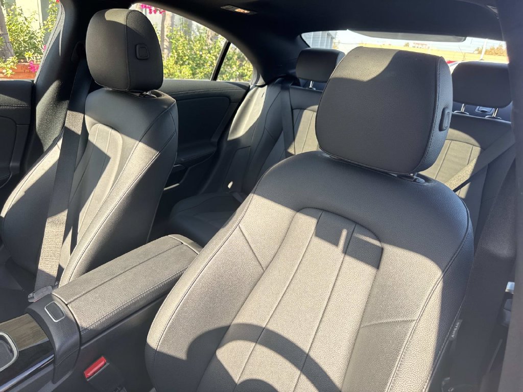 Used 2025 Mercedes-Benz CLA 250 4MATIC image 22