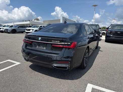 Used 2020 BMW 750i xDrive w/ Executive Package AWD/4WD image 2