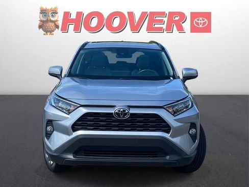 Used 2019 Toyota RAV4 XLE Premium FWD image 5
