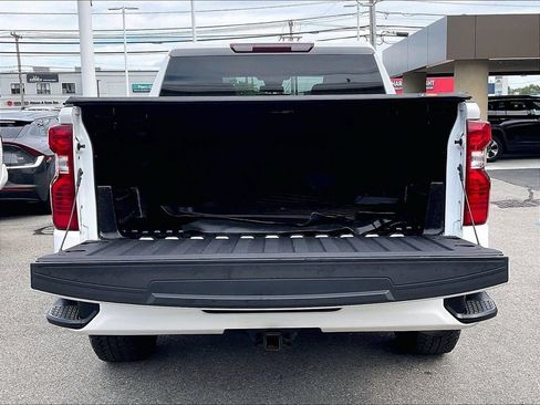 Used 2023 Chevrolet Silverado 1500 Custom AWD/4WD image 31