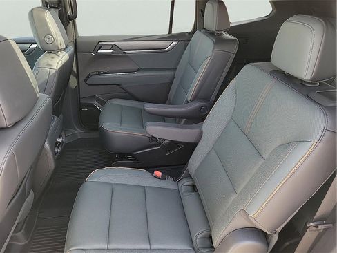 New 2026 GMC Acadia AT4 w/ Luxury Package image 13