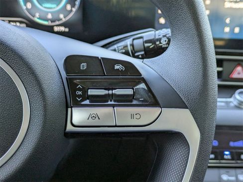 Certified 2024 Hyundai Elantra SEL image 26