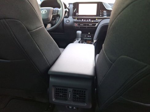 Used 2026 Toyota Camry LE w/ Convenience Package image 32