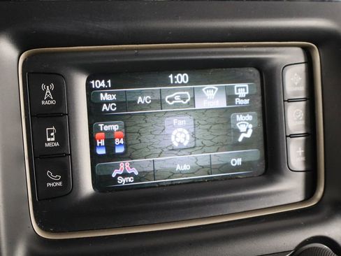 Used 2017 Jeep Grand Cherokee Laredo w/ Quick Order Package 23E image 35