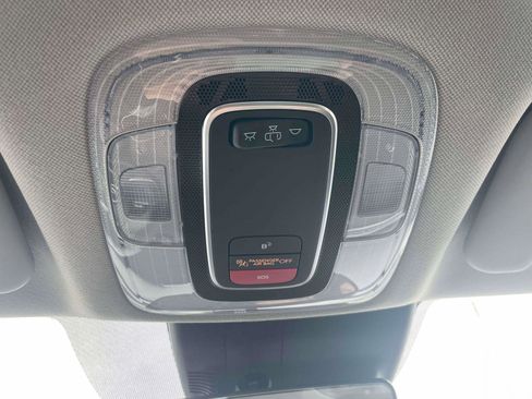 Used 2023 Hyundai Elantra SEL image 29