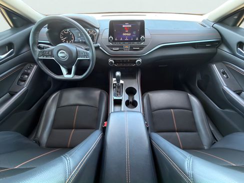 Certified 2022 Nissan Altima 2.5 SR FWD image 10