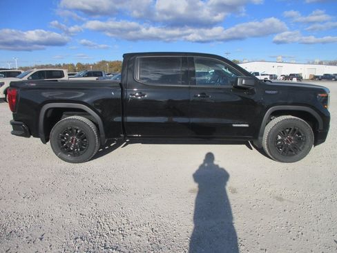 New 2026 GMC Sierra 1500 Elevation image 3