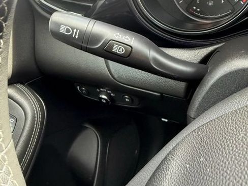 Used 2023 Buick Encore GX Select w/ Safety Package II AWD/4WD image 21
