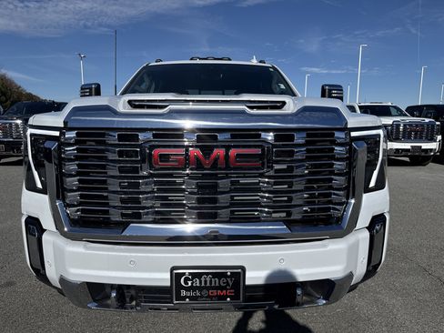 New 2026 GMC Sierra 3500 Denali w/ Denali Reserve Package image 2