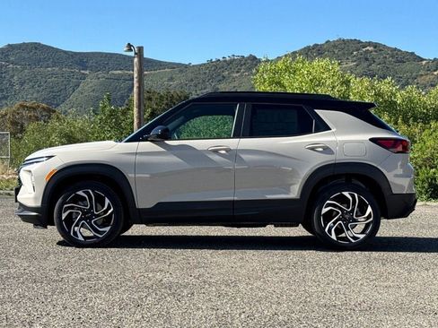 New 2026 Chevrolet TrailBlazer RS w/ Driver Confidence Package FWD image 7