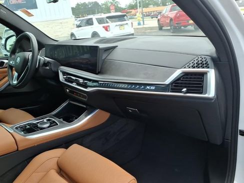 Used 2025 BMW X5 sDrive40i w/ Premium Package RWD image 17