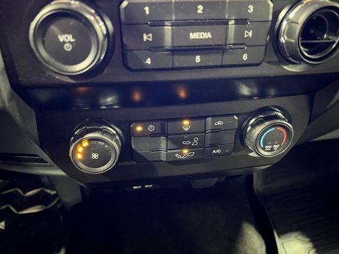 Used 2019 Ford F150 XLT w/ XTR Package image 33