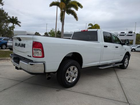 Used 2024 RAM 3500 Big Horn AWD/4WD image 4