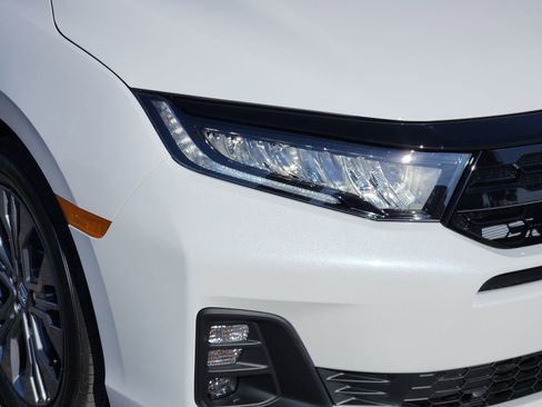 New 2026 Honda Odyssey Touring image 10