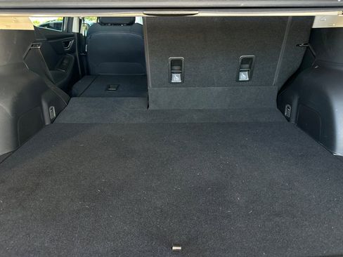 Used 2023 Subaru Forester Premium image 16