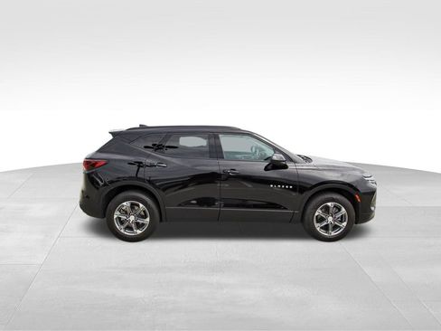 Used 2024 Chevrolet Blazer LT w/ Convenience Package FWD image 5