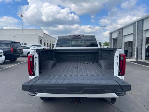 Used 2024 GMC Sierra 2500 Denali Ultimate w/ Max Trailering Package AWD/4WD image 7