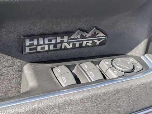 New 2026 Chevrolet Silverado 1500 High Country AWD/4WD image 9