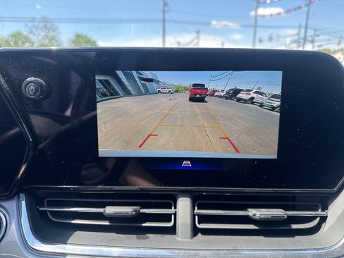 Used 2025 Chevrolet Trax LT w/ Driver Confidence Package FWD image 26