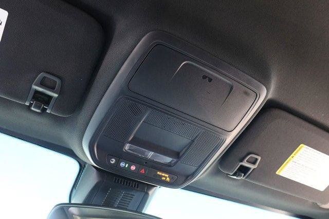 Used 2026 GMC Terrain Elevation w/ Elevation Premium Package FWD image 16