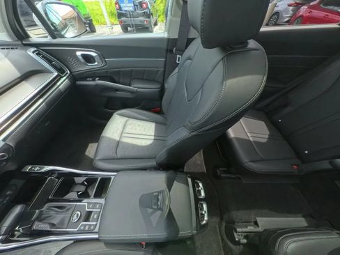 Used 2025 Kia Sorento SX FWD image 28