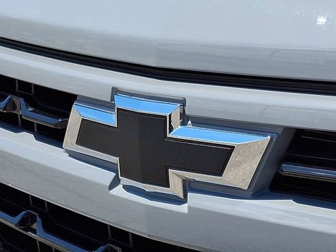 Certified 2025 Chevrolet Silverado 1500 RST AWD/4WD image 32