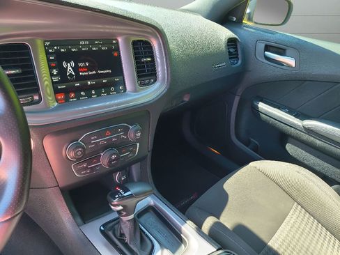 Used 2023 Dodge Charger R/T w/ Blacktop Package image 17