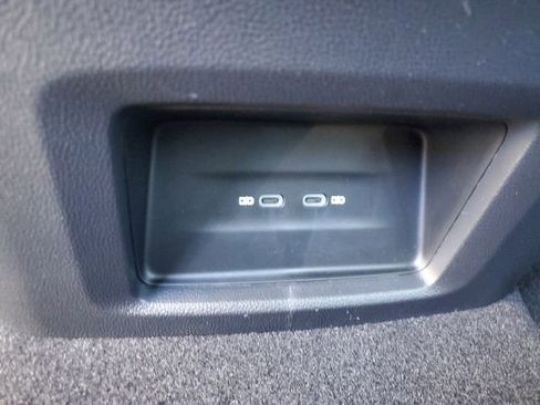 New 2026 Volkswagen Atlas Cross Sport SE FWD image 11