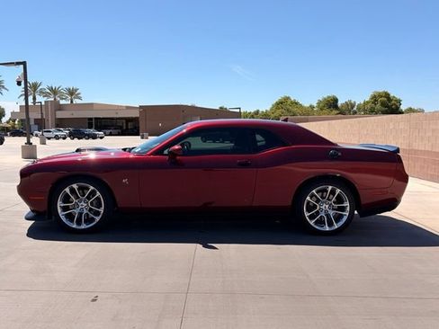 Certified 2022 Dodge Challenger R/T Scat Pack w/ Shaker Package RWD image 11