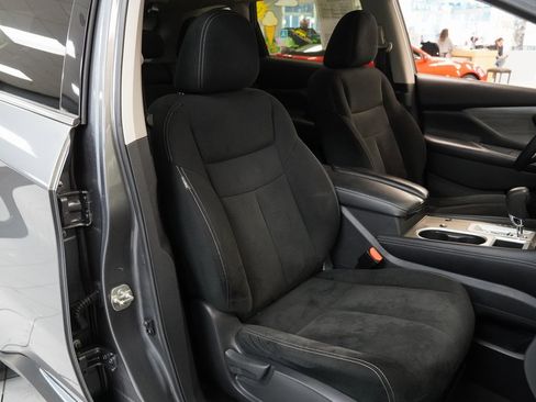 Used 2018 Nissan Murano S image 23