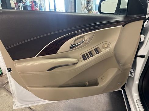 Used 2015 Buick LaCrosse Leather w/ Experience Buick Package FWD image 8