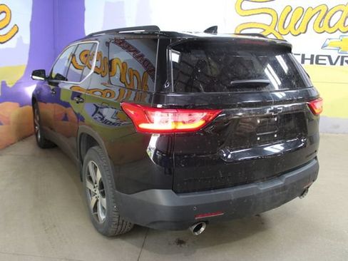 Used 2019 Chevrolet Traverse LT w/ LPO, Blackout Package AWD/4WD image 6