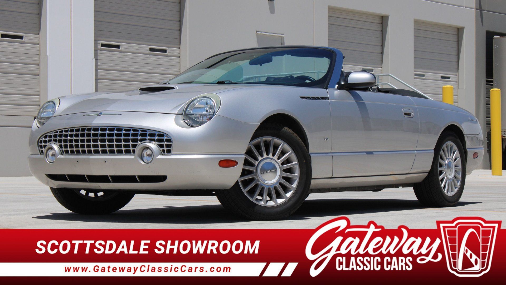 Used 2004 Ford Thunderbird RWD image 1