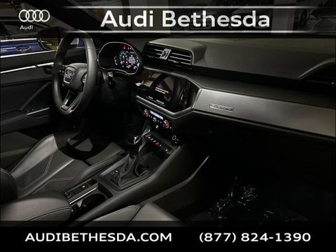 Certified 2025 Audi Q3 2.0T Premium w/ Convenience Package image 11