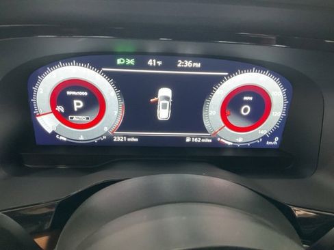 Used 2025 Nissan Pathfinder Platinum w/ Cargo Package image 10