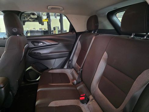Used 2024 Chevrolet TrailBlazer LT FWD image 11