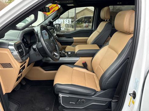 Used 2022 Ford F150 Lariat w/ Equipment Group 502A High image 25