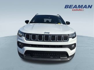 Used 2024 Jeep Compass Latitude video 2