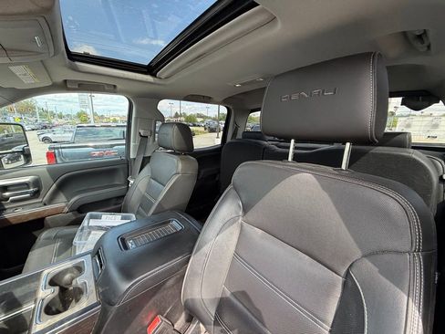 Used 2019 GMC Sierra 2500 Denali w/ Duramax Plus Package AWD/4WD image 14