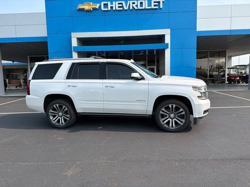 Used 2019 Chevrolet Tahoe Premier w/ Premier Plus Edition AWD/4WD image 3