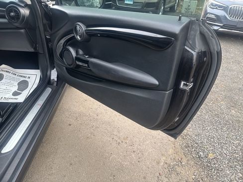 Used 2018 MINI Cooper S FWD image 35