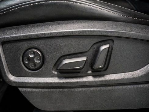 Used 2022 Audi SQ5 Prestige w/ Prestige Package image 19