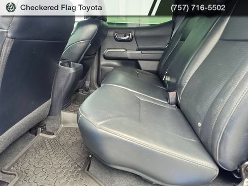 Used 2021 Toyota Tacoma TRD Sport w/ TRD Premium Sport Package AWD/4WD image 26