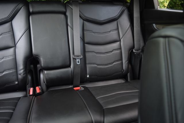 Used 2019 Cadillac XT5 Platinum AWD/4WD image 17