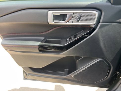 Used 2022 Ford Explorer ST-Line RWD image 9