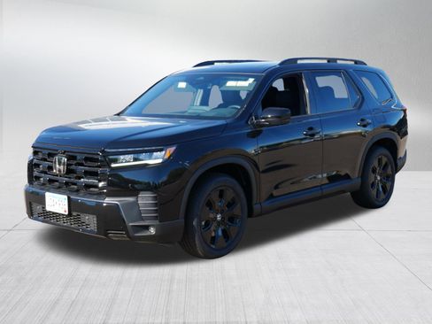 Used 2026 Honda Pilot Black Edition image 3