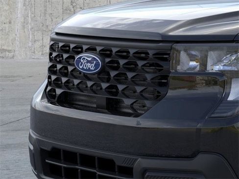 New 2026 Ford Maverick XL image 18